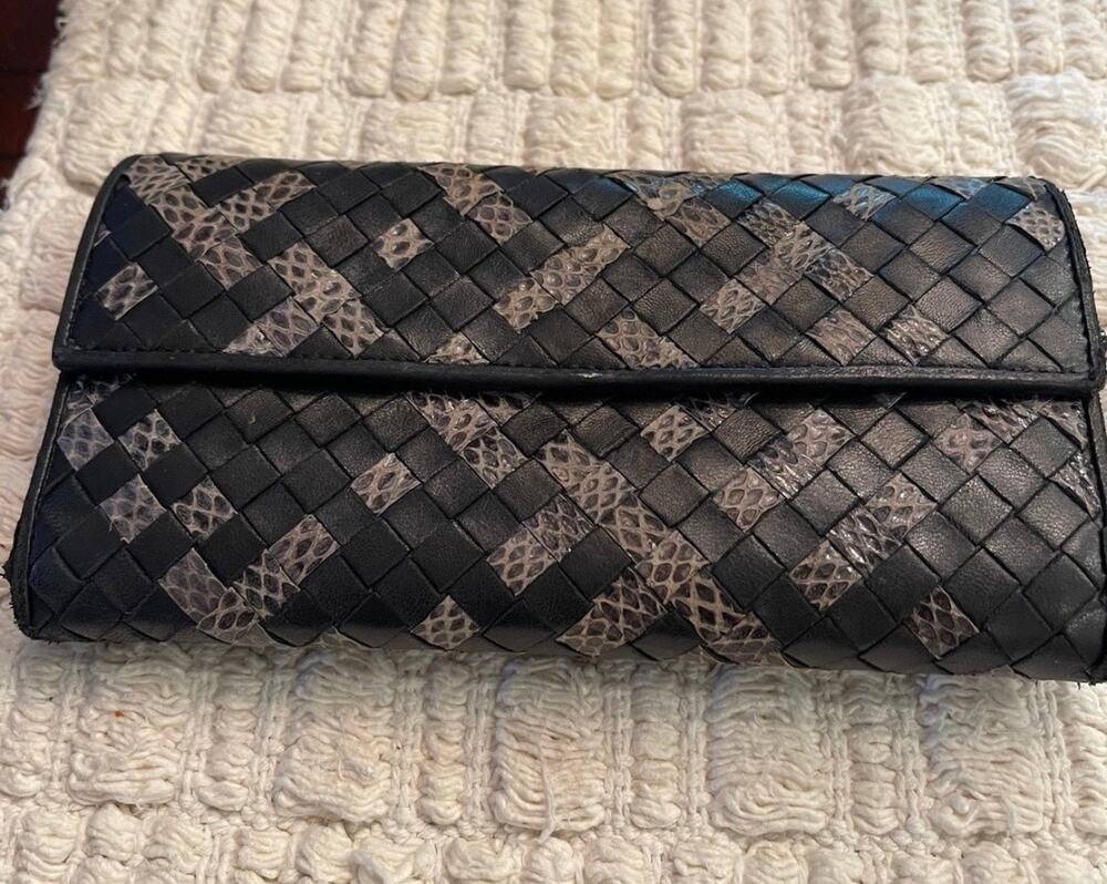 Bottega Veneta python print weaved wallet